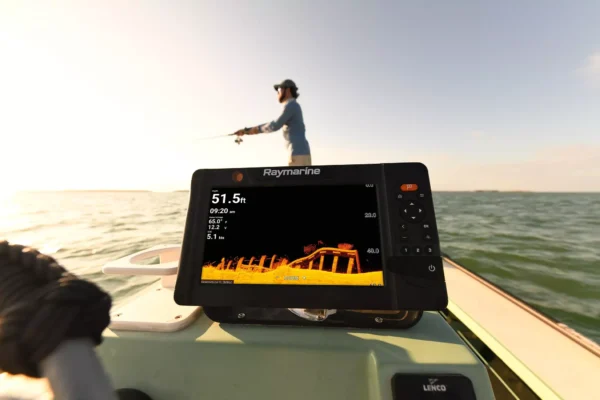 RAYMARINE ELEMENT 12HV ja HV-100 PERÄPEILIANTURI SIS. KARTTAKORTTI - Image 4