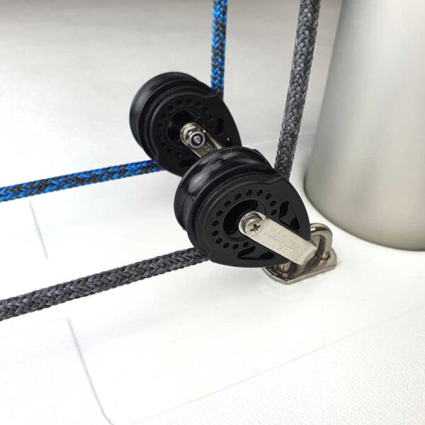 BLOCK PLATE WITH 29MM HARKEN BLOCKS - Image 2