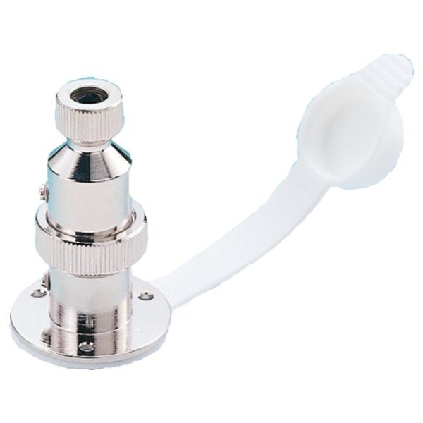 Pistoke ja pistorasia 3A