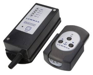 LEWMAR LANGATON KAUKOSÄÄDINSARJA, 3 PAINIKETTA